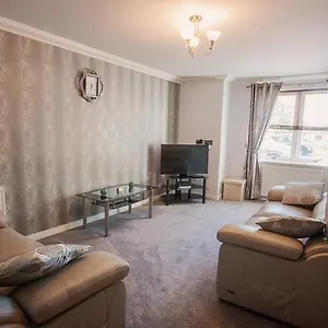 https://2-bed-blackburn-village-apt-with-ff-wifi-parking.hotelsaberdeenuk.com